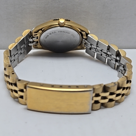 Gold Women's Watch - Picture 11 of 14